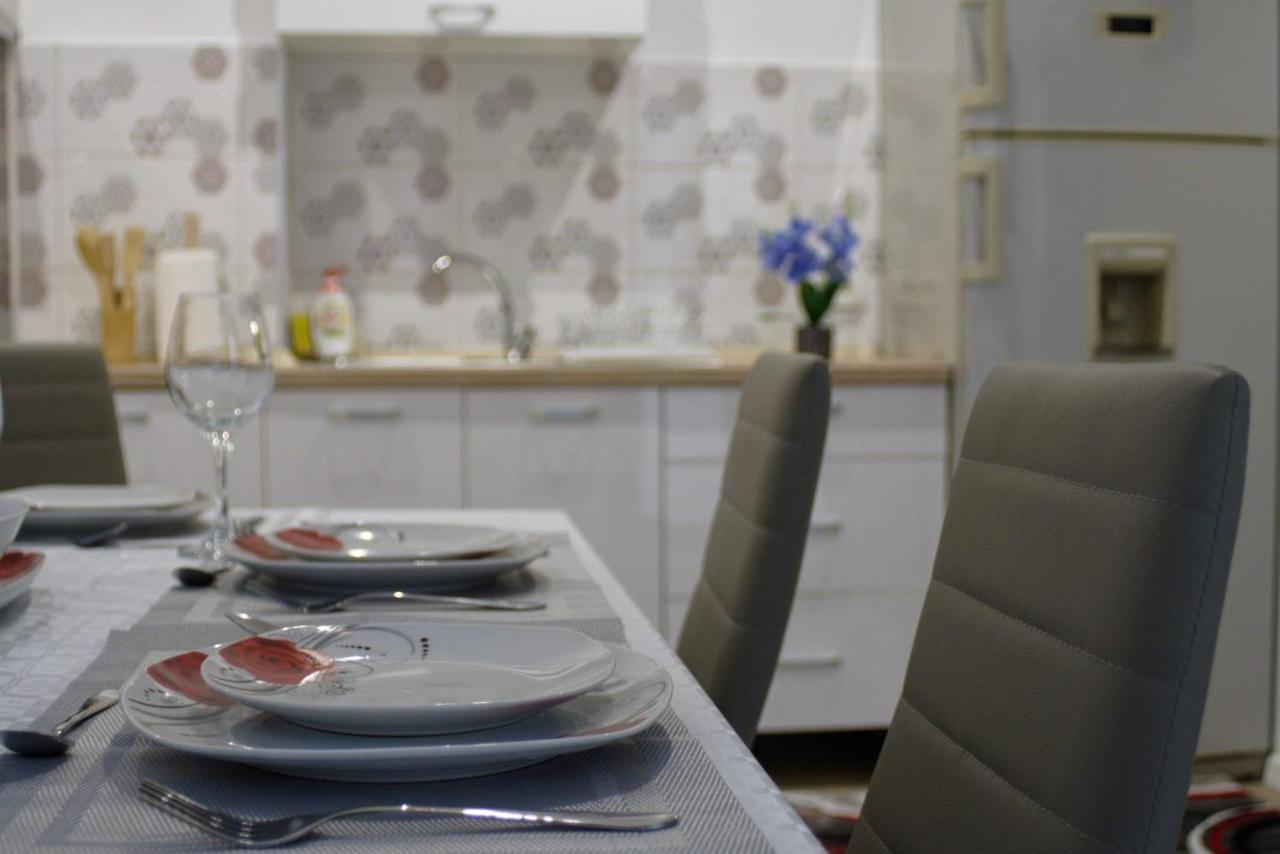 Appartamento Casa Feli Braşov Esterno foto