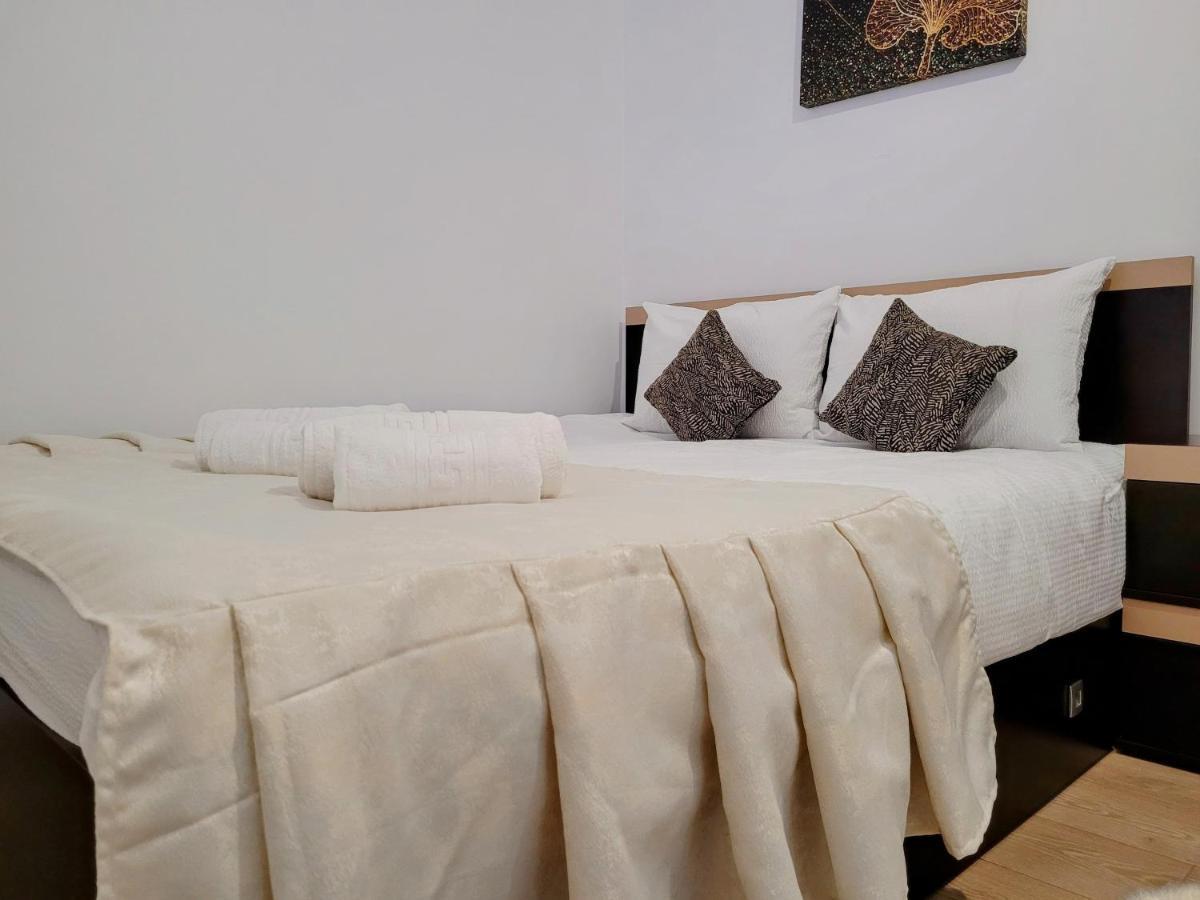 Appartamento Casa Feli Braşov Esterno foto