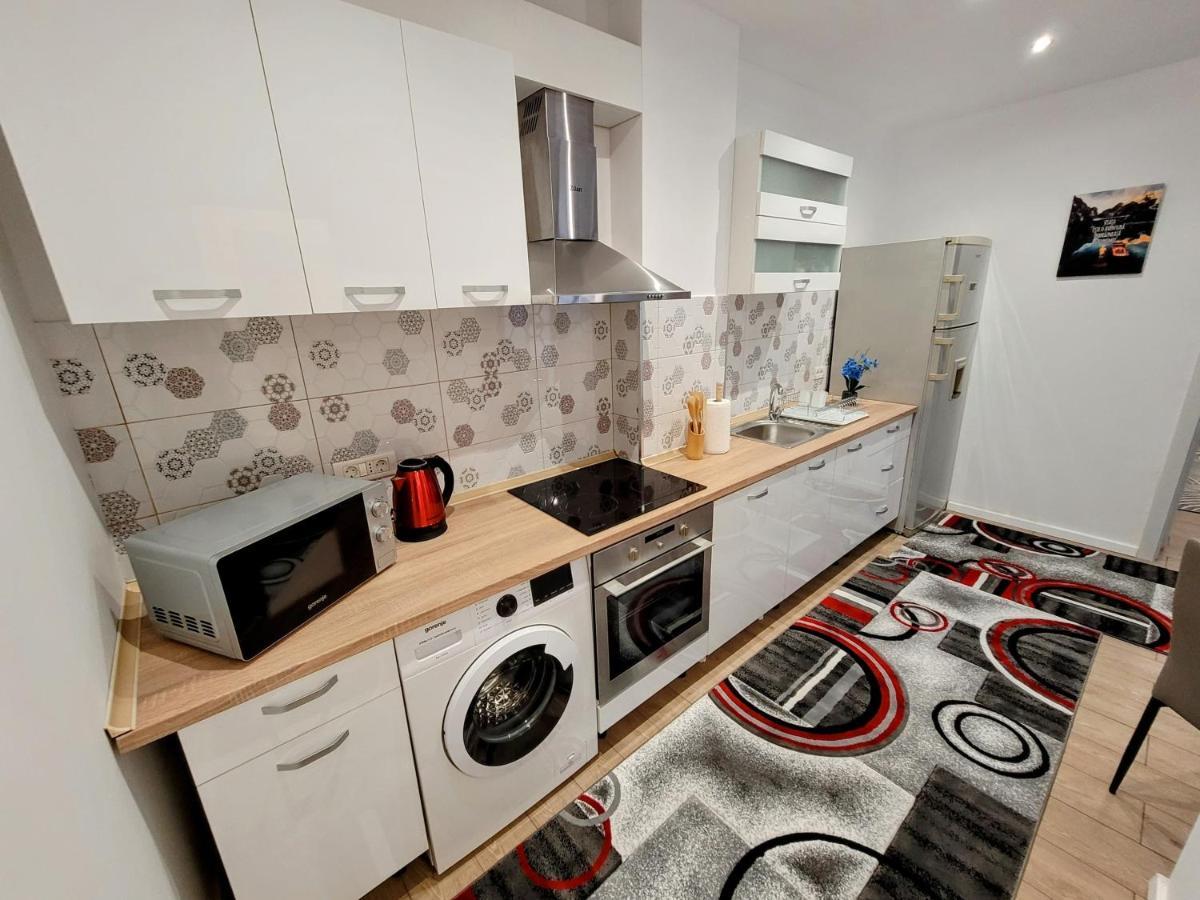 Appartamento Casa Feli Braşov Esterno foto